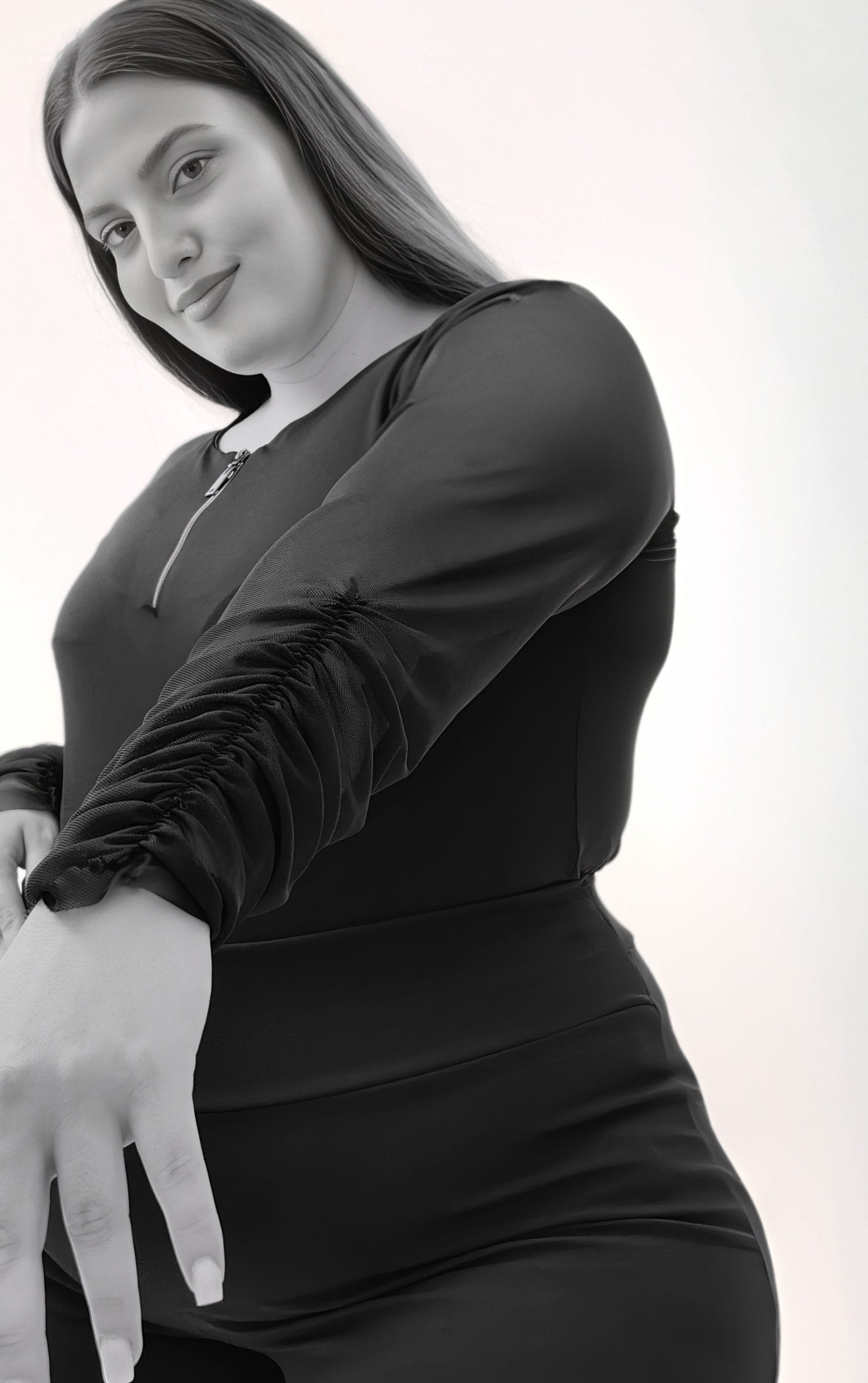 Plus size μαύρη μπλούζα με φερμουάρ στο στήθος