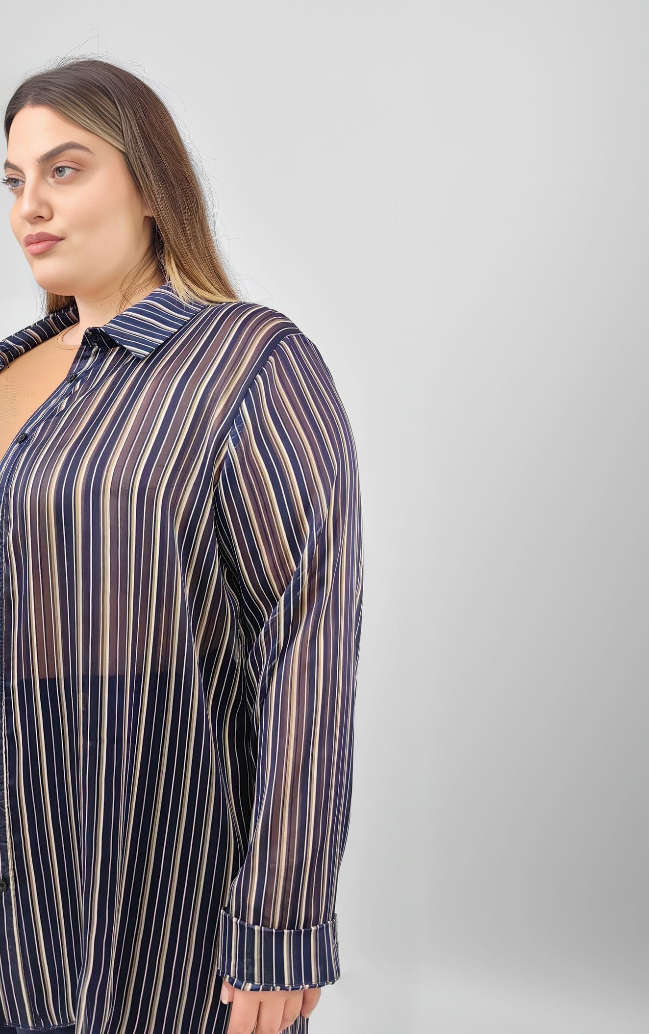 Plus size πουκάμισο ζορζέτα ριγε