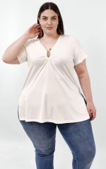 Plus Size εκρού μπλούζα με μεταλλικό διακοσμητικό στοιχείο και χάντρα ταρταρούγα – Psx Fashion