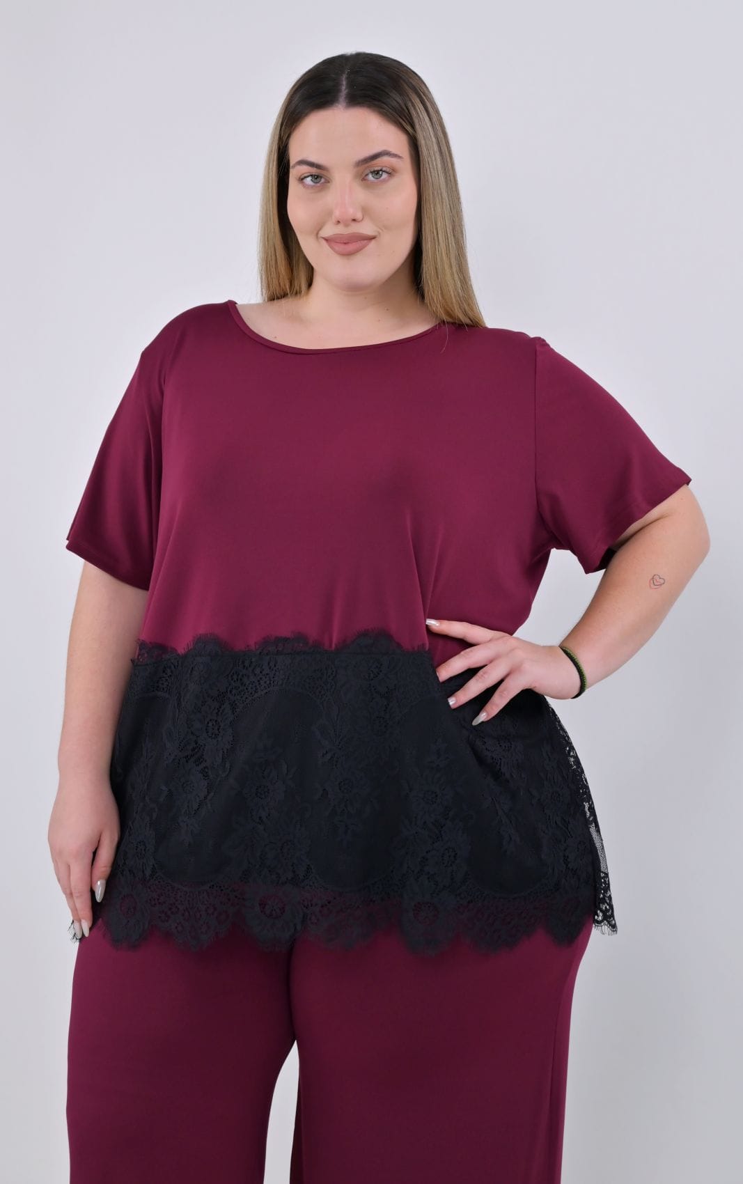 Plus Size Μπορντό Μπλούζα με Μαύρη Δαντέλα