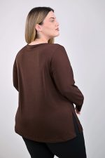 Μπλούζα Καφέ Με Χρυσή Λεπτομέρεια Στο Ντεκολτέ - Image 7