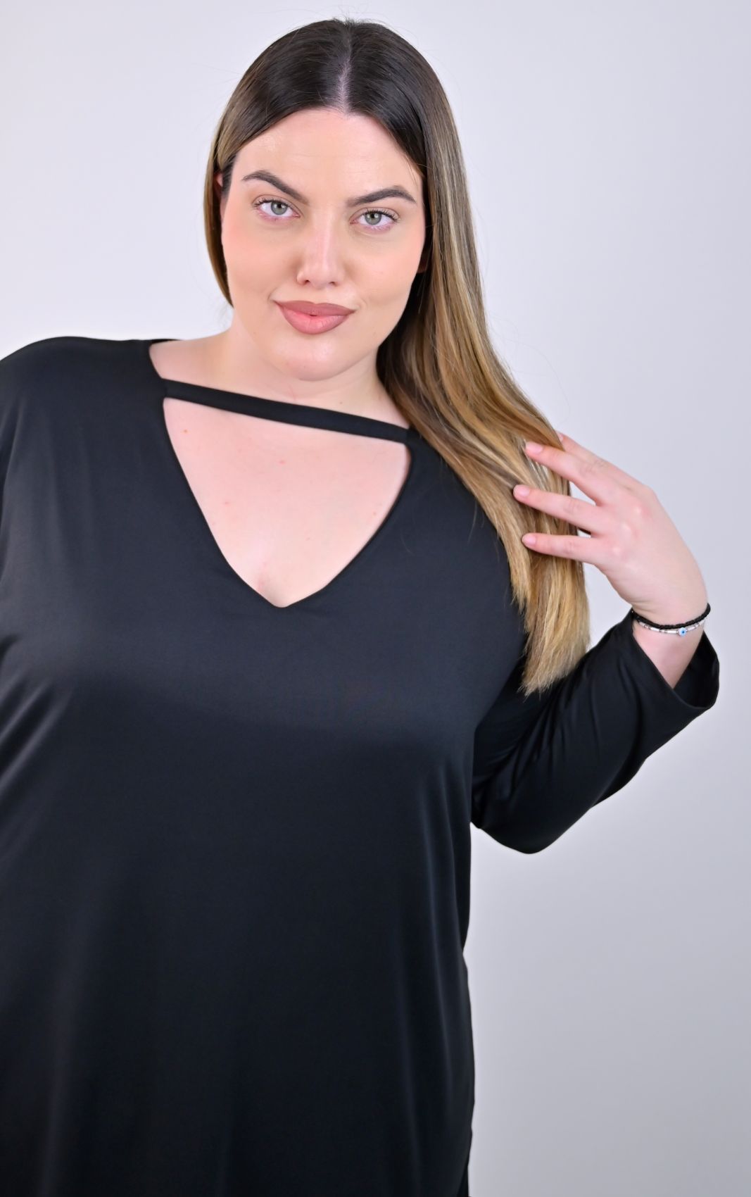 Plus Size Μαύρο Μπλουζοφόρεμα με Cutout | PsX Fashion