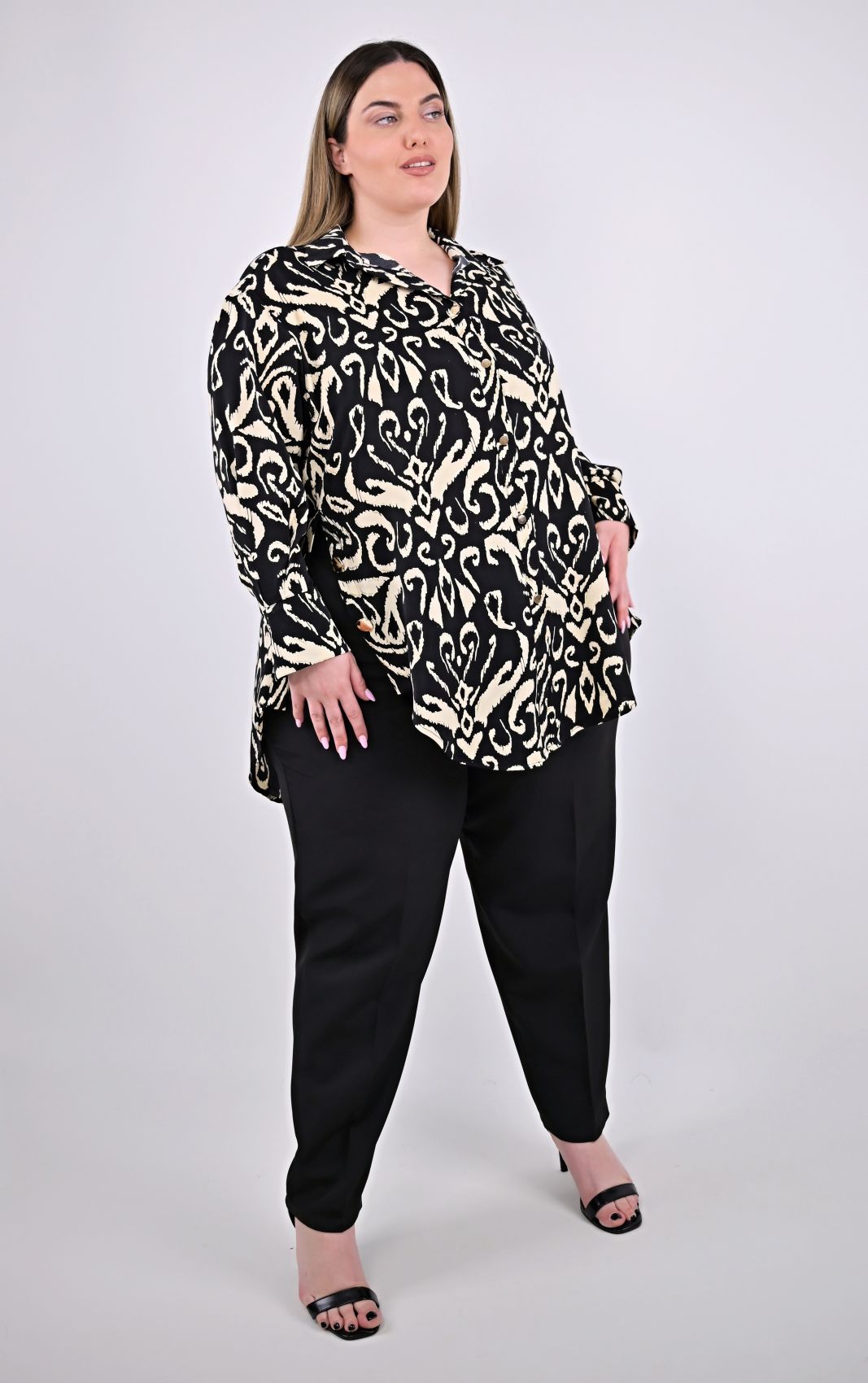 Μαύρη Plus Size Πουκαμίσα με Μοτίβο | PsX Fashion