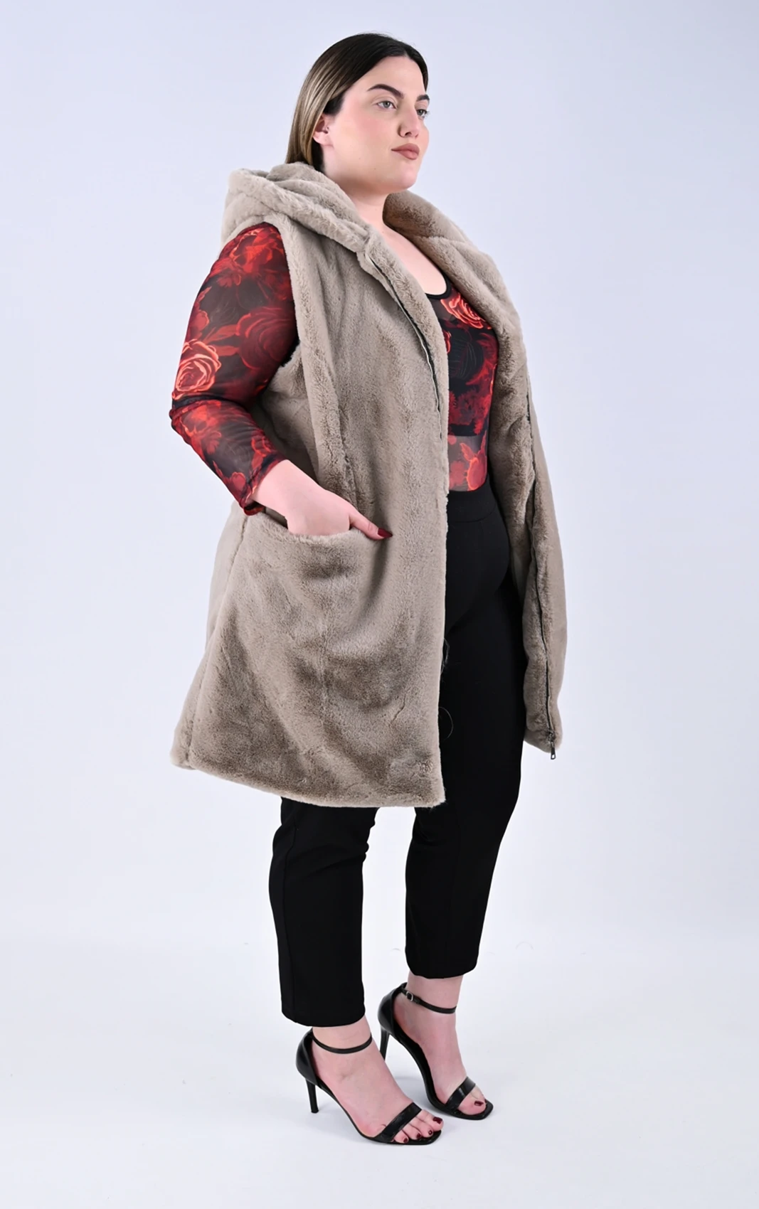 Plus Size Μαύρο Γούνινο Γιλέκο με Κουκούλα | PsX Fashion
