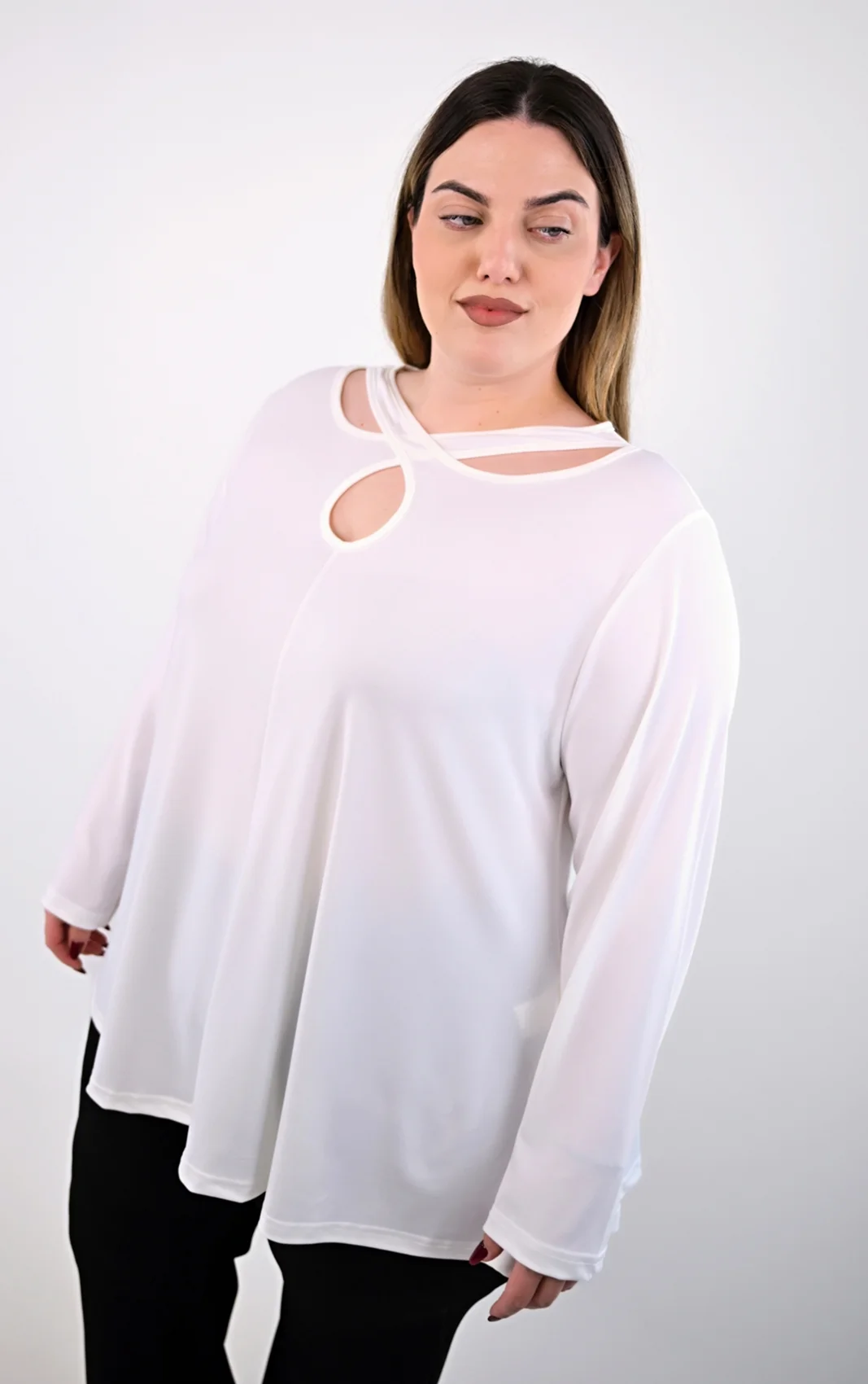 Plus Size Μπλούζα Εκρού με Άνοιγμα Ντεκολτέ | PsX Fashion