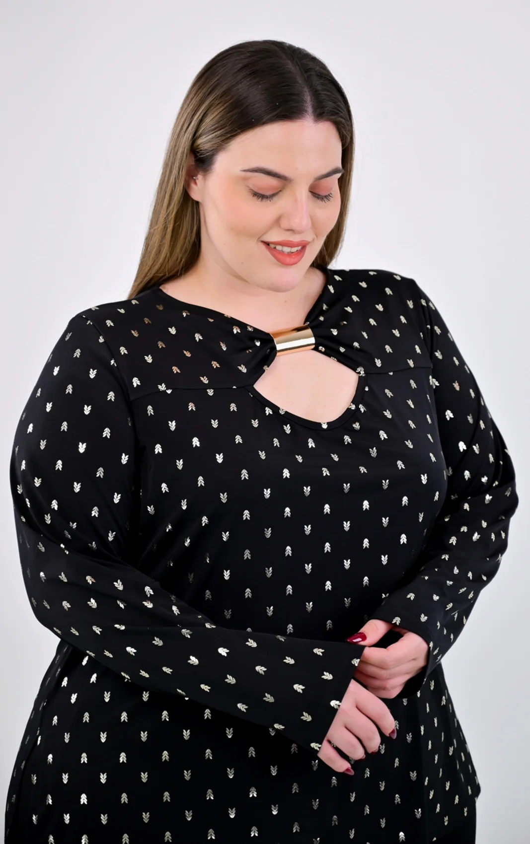 Plus Size Μαύρη Μπλούζα με Χρυσά Σχέδια | PsX Fashion