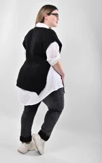 Σετ 2-τεμαχίων: Λευκό Πουκάμισο & Μαύρη Πλεκτή Καζάκα - Image 6