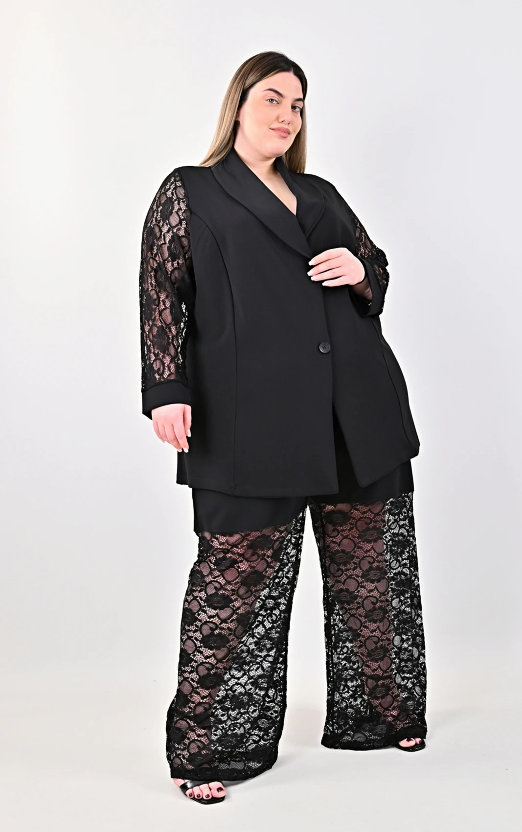 Plus Size Μαύρο Κοστούμι με Δαντέλα | PsX Fashion